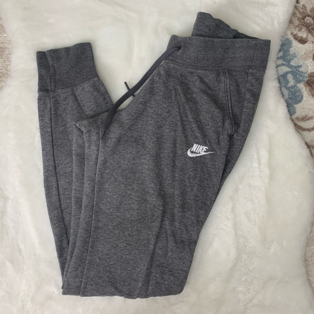 nike joggers